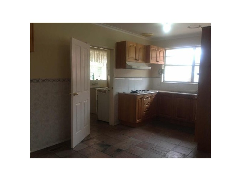 6  Hodgins Crescent, Frankston North VIC 3200