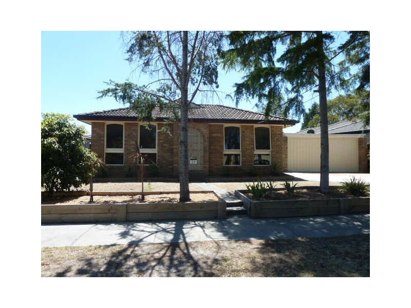 29  Grimwade Crescent, Frankston VIC 3199
