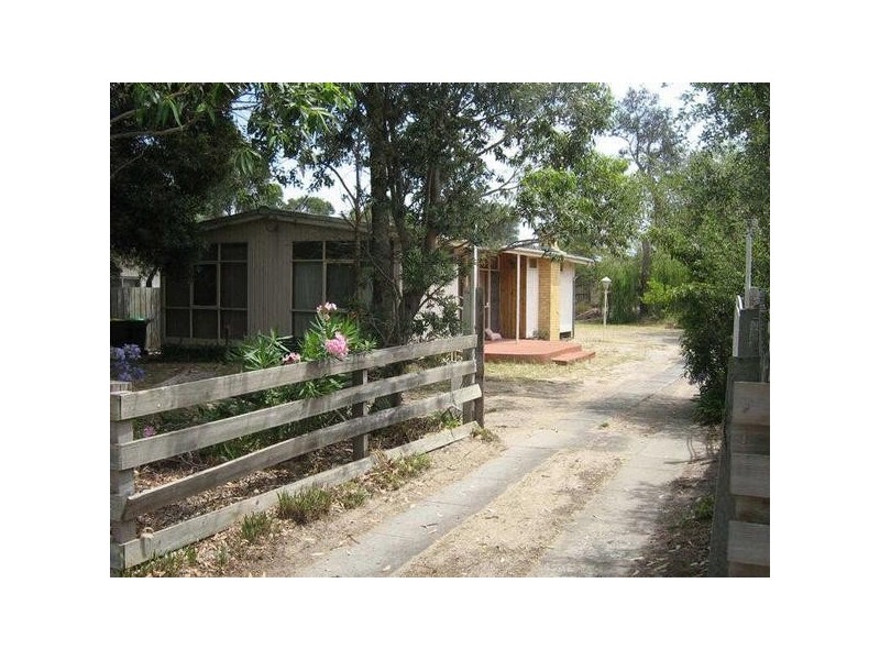 44  Kananook Avenue, Seaford VIC 3198