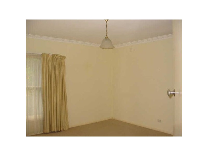 27  Corio Avenue, Frankston VIC 3199