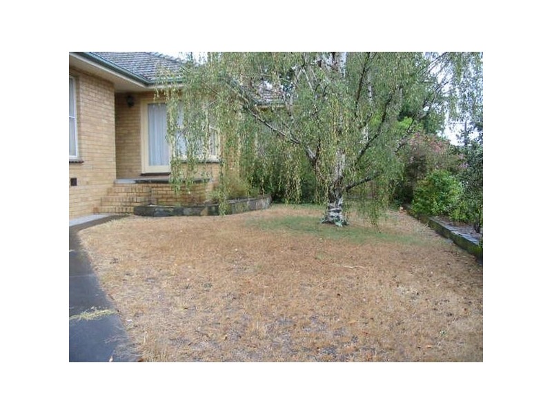 27  Corio Avenue, Frankston VIC 3199