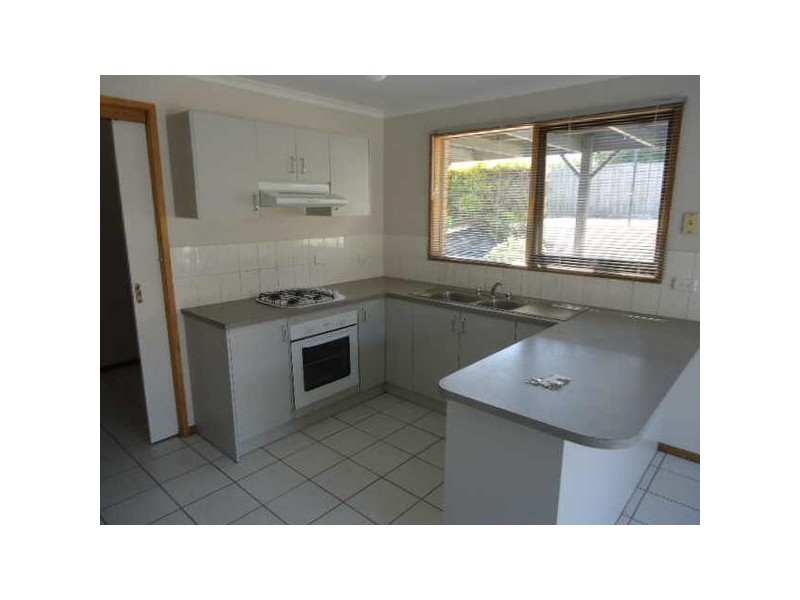 30  Clairmont Close, Somerville VIC 3912