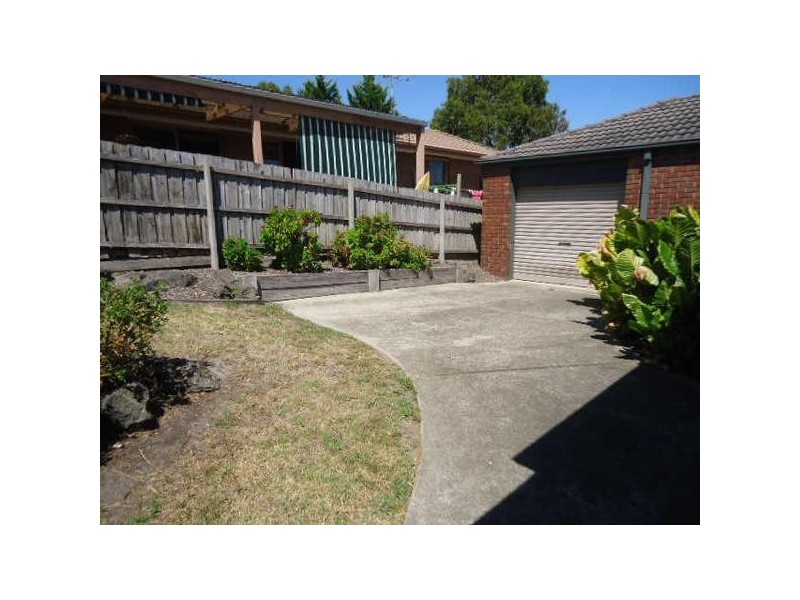30  Clairmont Close, Somerville VIC 3912