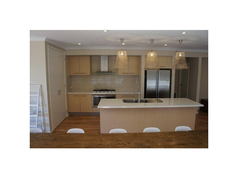 21  Connewara Crescent, Clyde North VIC 3978