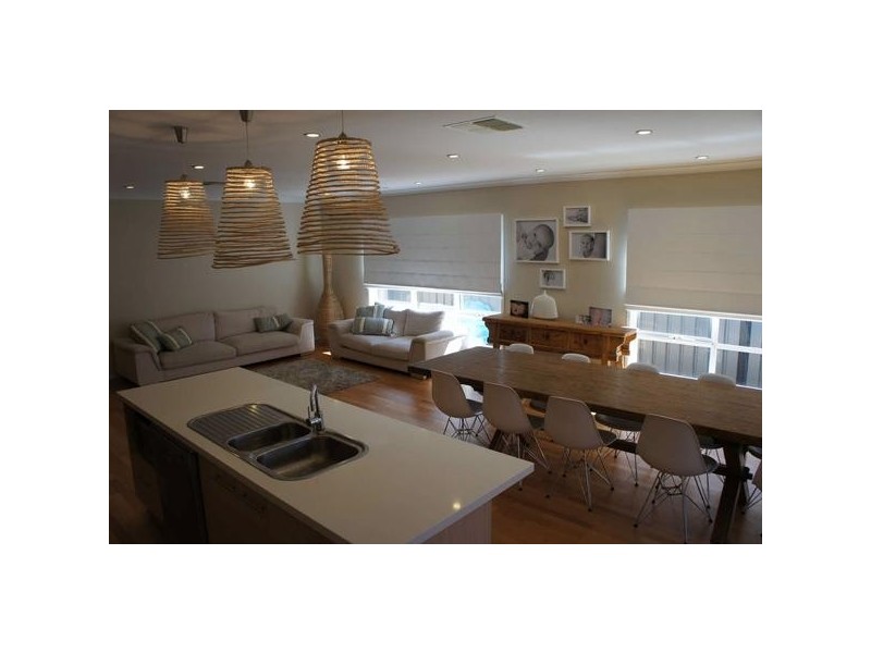 21  Connewara Crescent, Clyde North VIC 3978