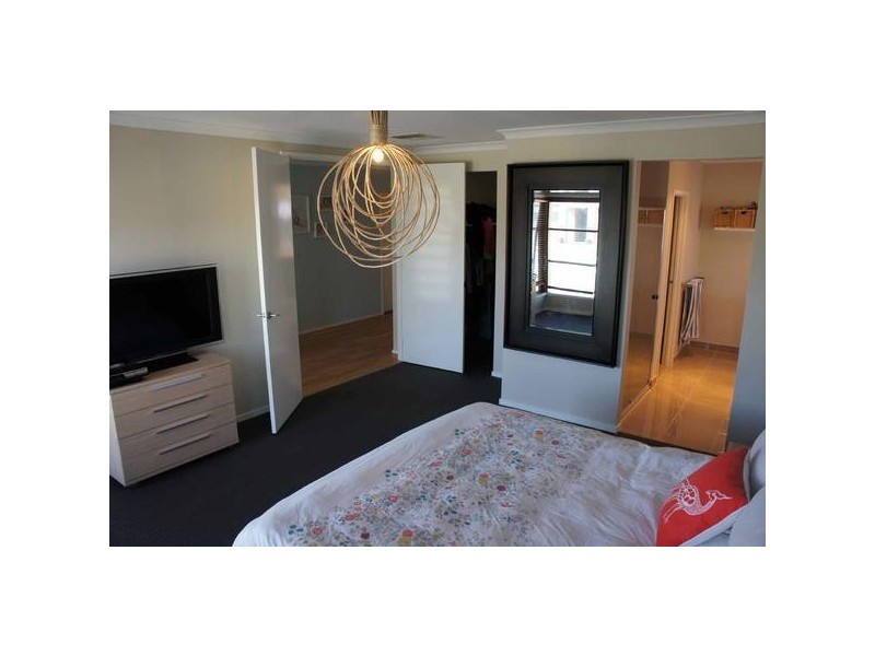 21  Connewara Crescent, Clyde North VIC 3978