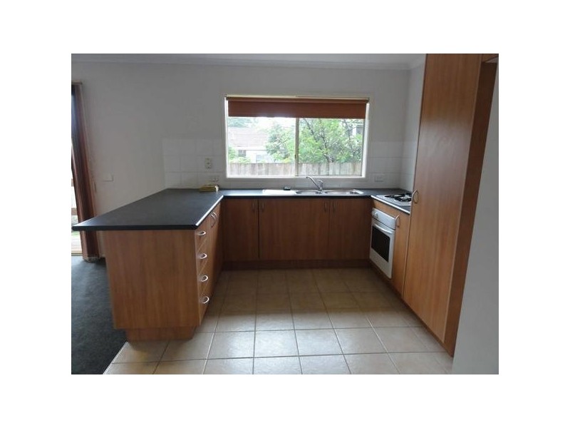 2/6  Alice Grove, Frankston VIC 3199