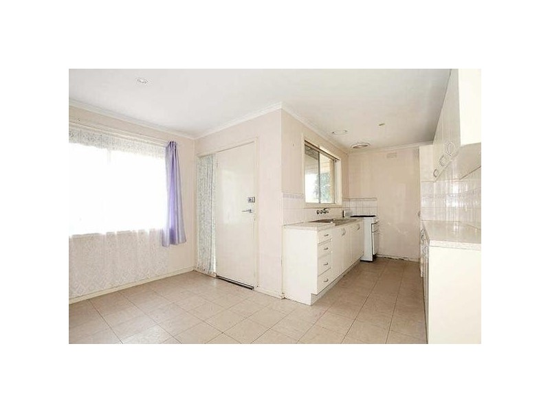 8  Tilia Court, Frankston North VIC 3200