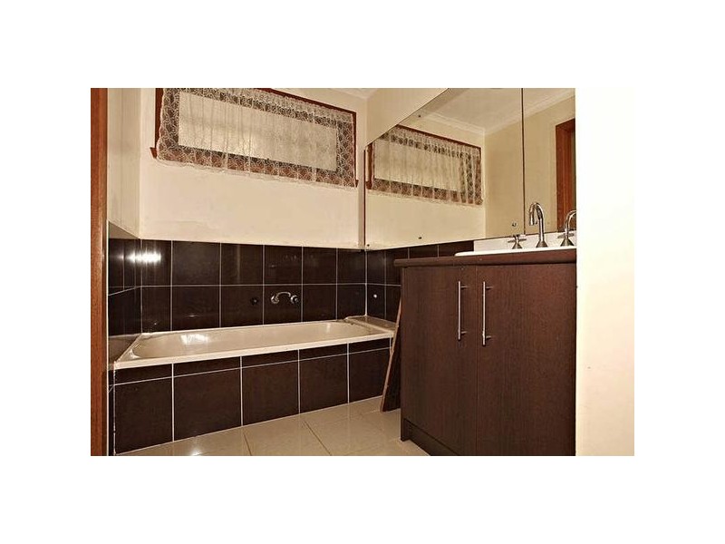 10 Lipton Drive, Frankston VIC 3199