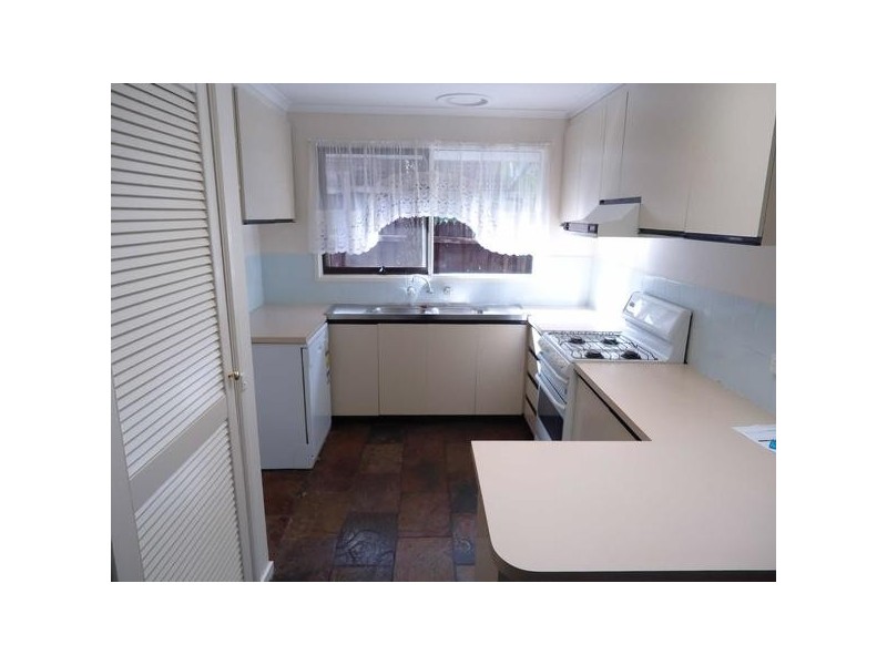 2  Varcoe Court, Frankston VIC 3199