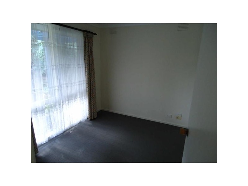 2  Varcoe Court, Frankston VIC 3199