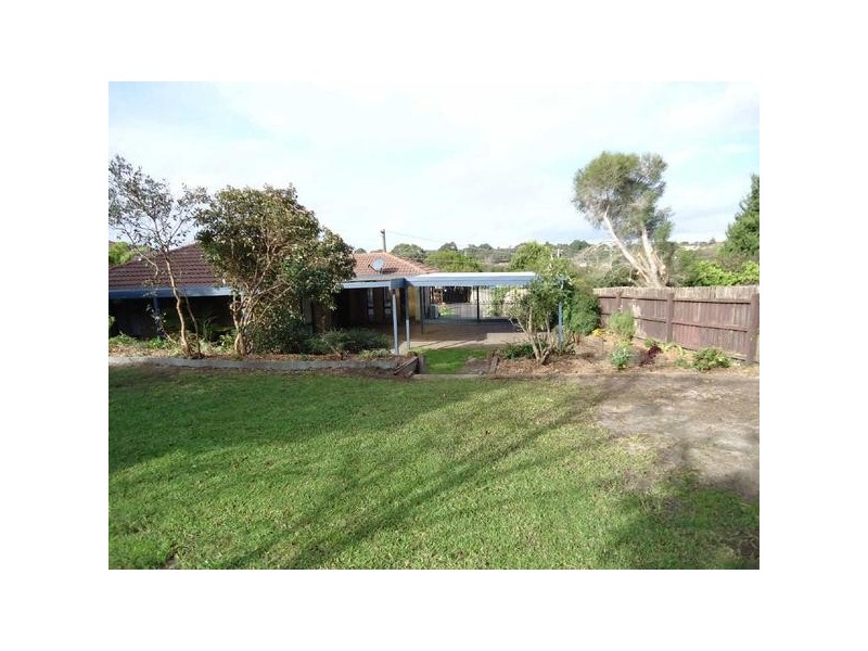 2  Varcoe Court, Frankston VIC 3199