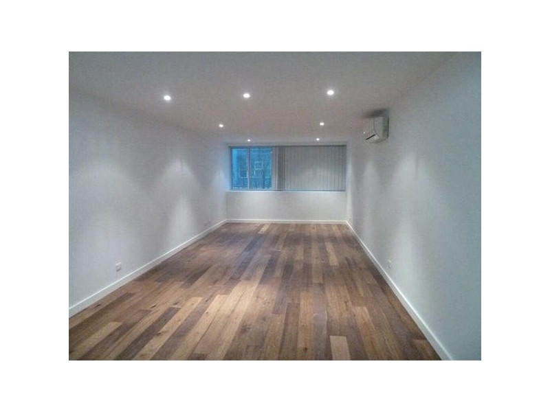 4/94  Young Street, Frankston VIC 3199