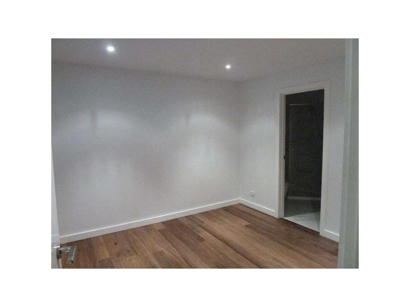 4/94  Young Street, Frankston VIC 3199