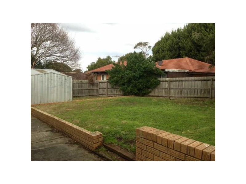 4  Oleosa Court, Frankston VIC 3199