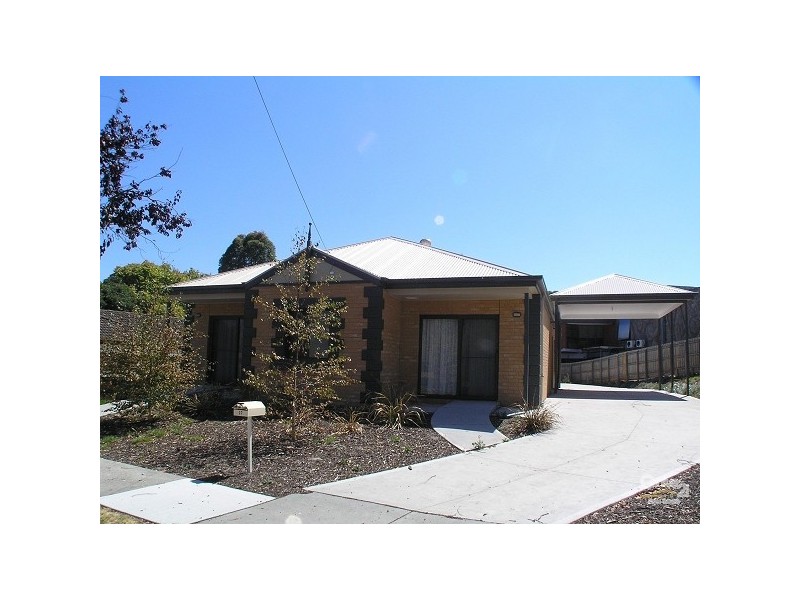 27 Culburra Avenue, Frankston VIC 3199