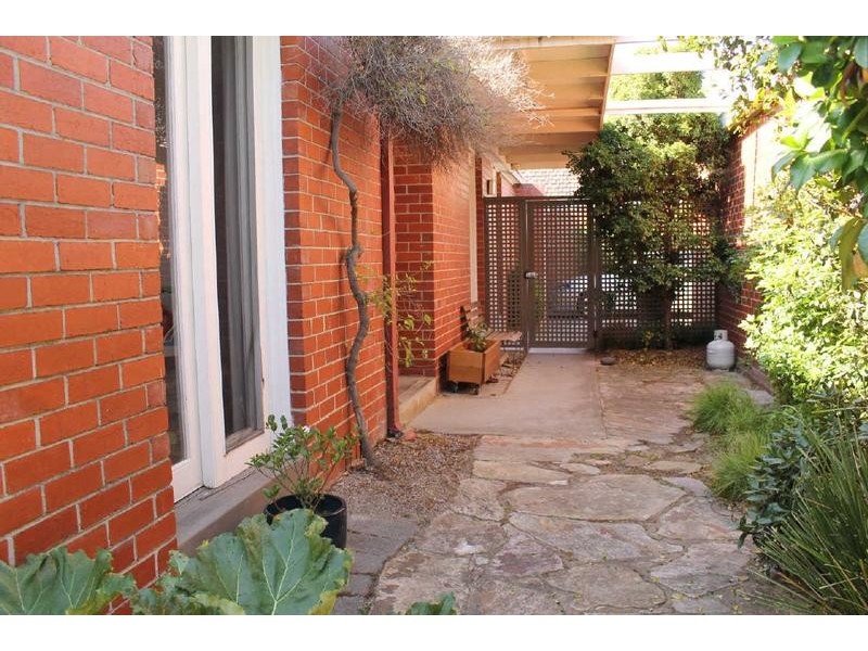6/18  Brickwood Street, Brighton VIC 3186