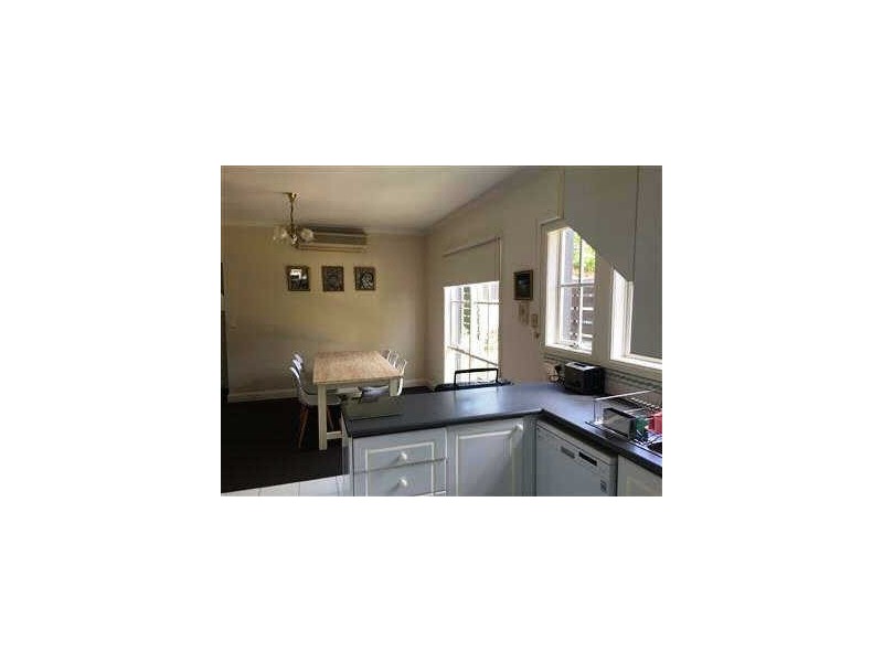 1/16  Alverna Grove, Brighton VIC 3186