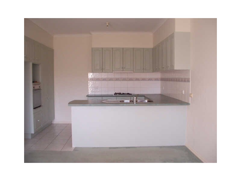 4/16  Grant Street, Oakleigh VIC 3166