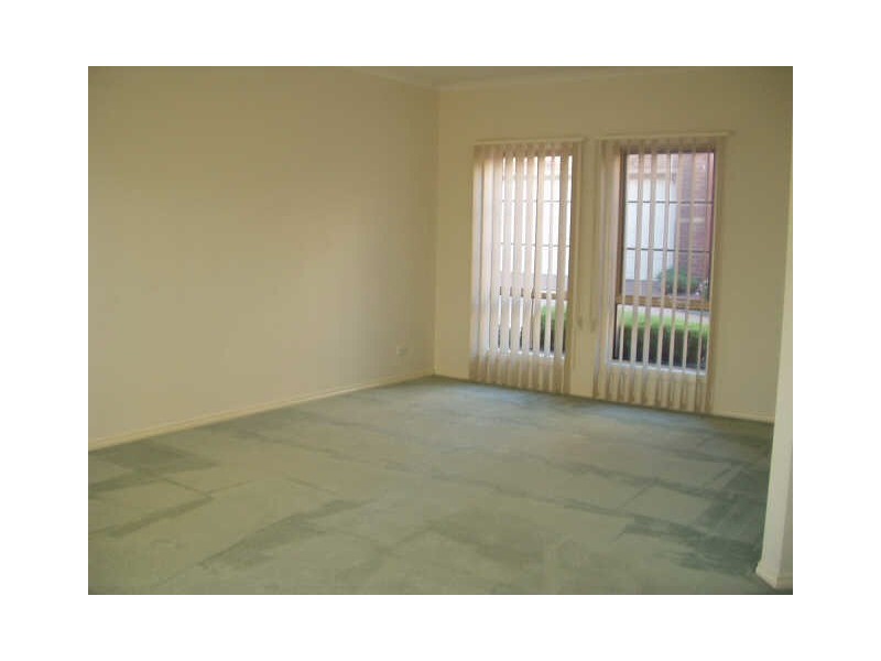 4/16  Grant Street, Oakleigh VIC 3166