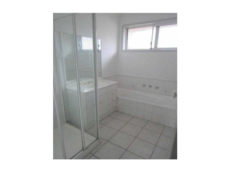 7 Elcan Avenue, Cranbourne West VIC 3977