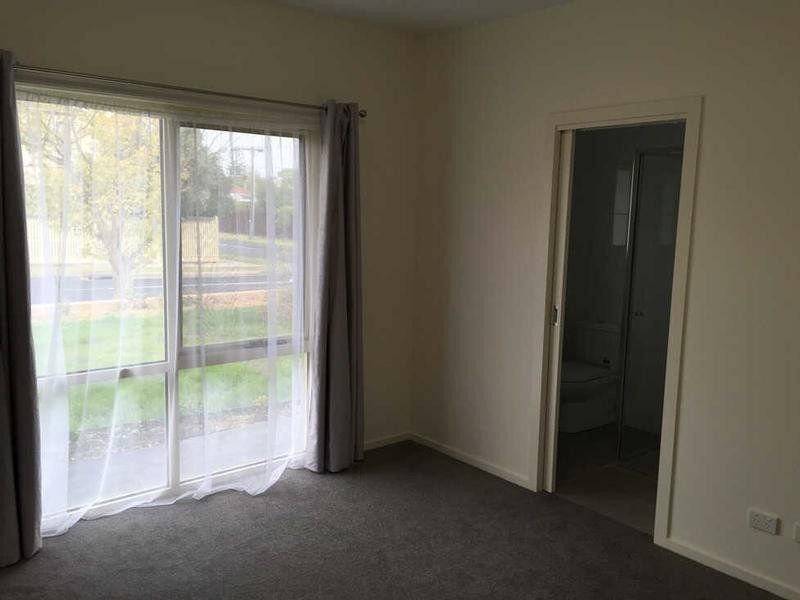 1  Chauvel Street, Bentleigh East VIC 3165