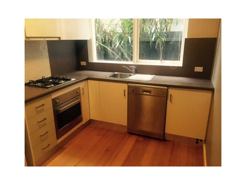 3/27  Ross Street, Huntingdale VIC 3166