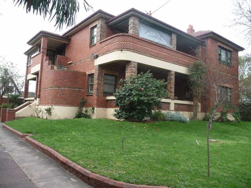 1/21  Bay Street, Brighton VIC 3186