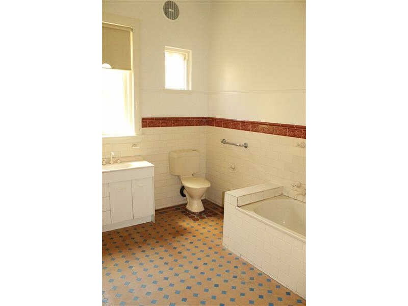 1/21  Bay Street, Brighton VIC 3186