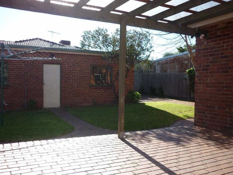 1  PASCHAL STREET, Bentleigh VIC 3204