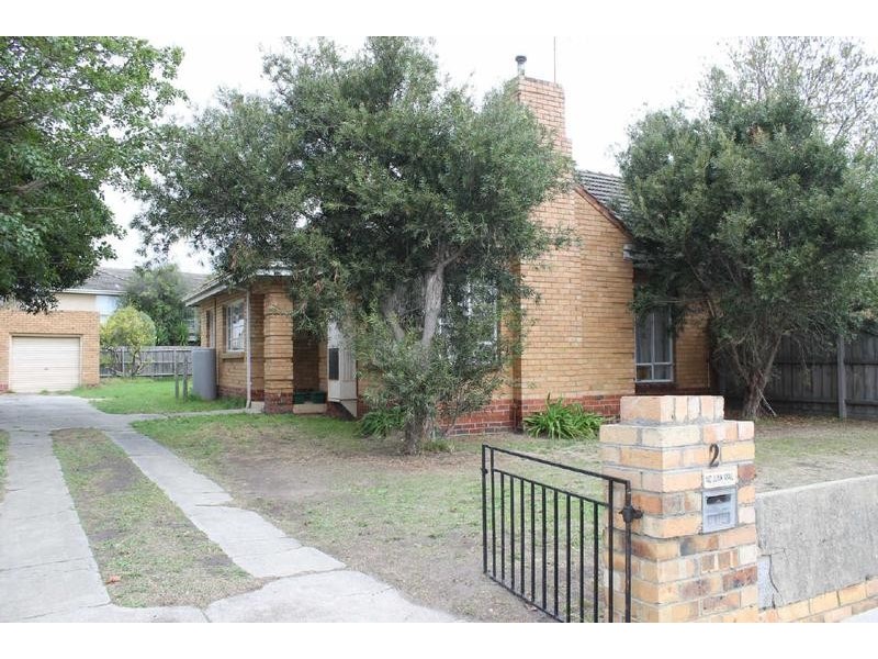 2  Charming Street, Hampton East VIC 3188