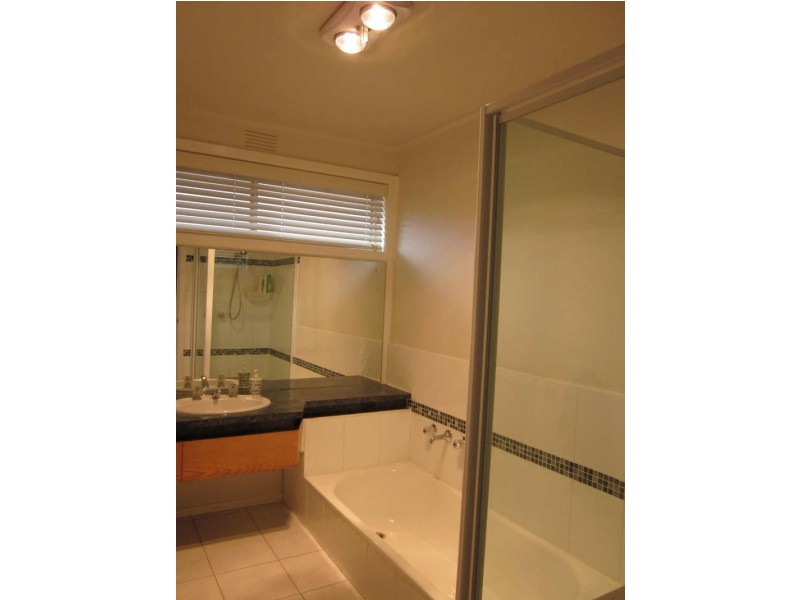 11  Kandra Street, Dandenong North VIC 3175