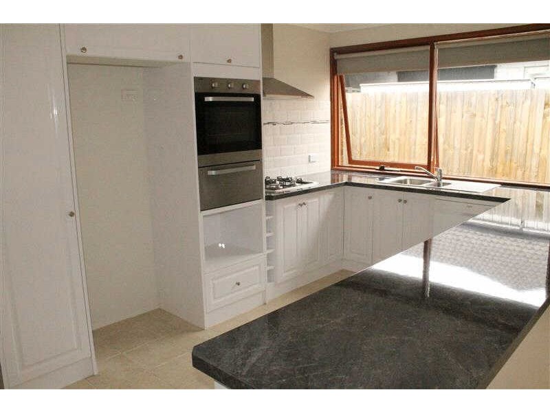 1/17  Sunray Avenue, Cheltenham VIC 3192