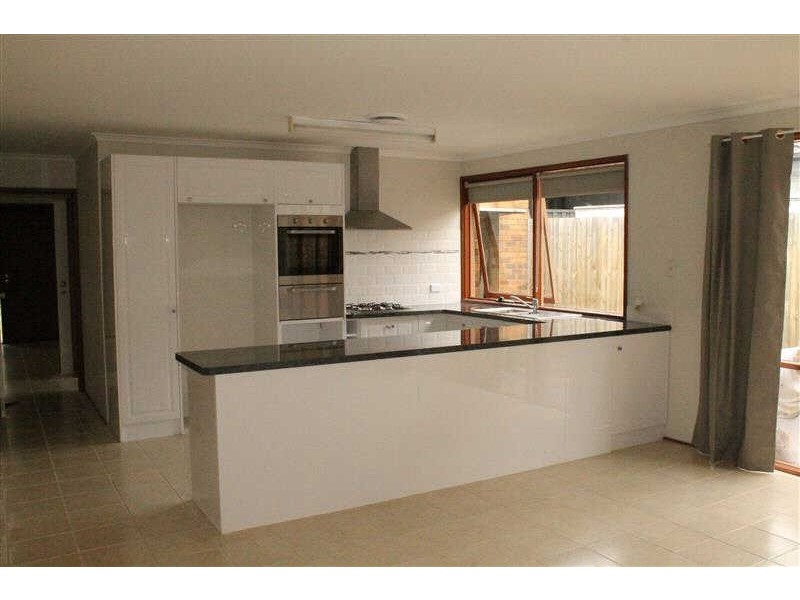 1/17  Sunray Avenue, Cheltenham VIC 3192