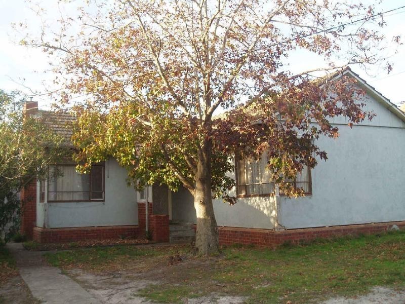 13  Kinross Street, Hampton East VIC 3188