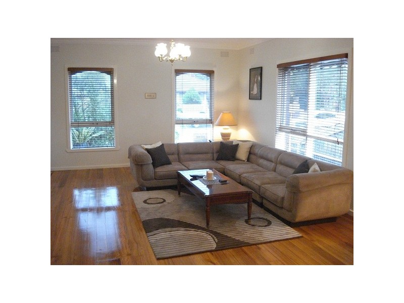 57 Warren Road, Cheltenham VIC 3192