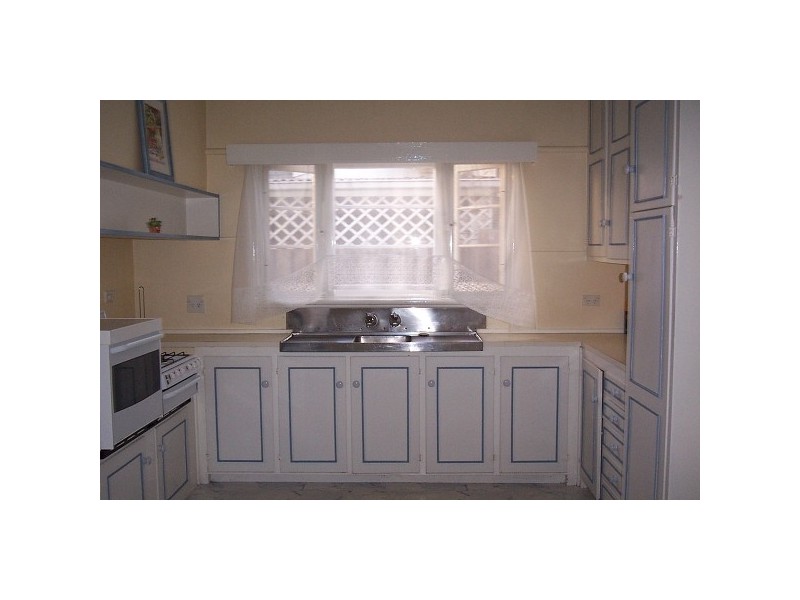 19 Brine Street, Hughesdale VIC 3166