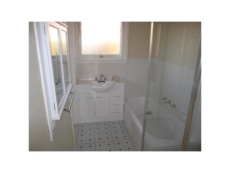 48 Rosewarne Avenue, Cheltenham VIC 3192