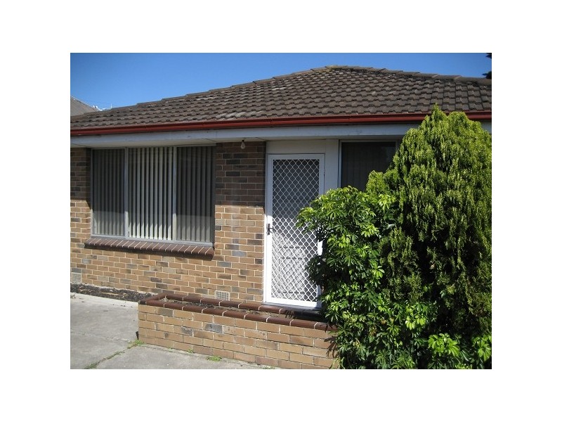 2/109 Centre Dandenong Road, Cheltenham VIC 3192