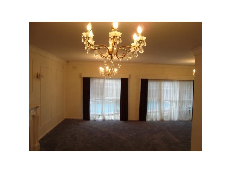 99 Orrong Road, Elsternwick VIC 3185