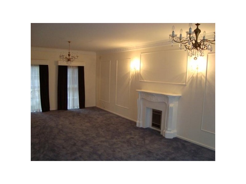 99 Orrong Road, Elsternwick VIC 3185