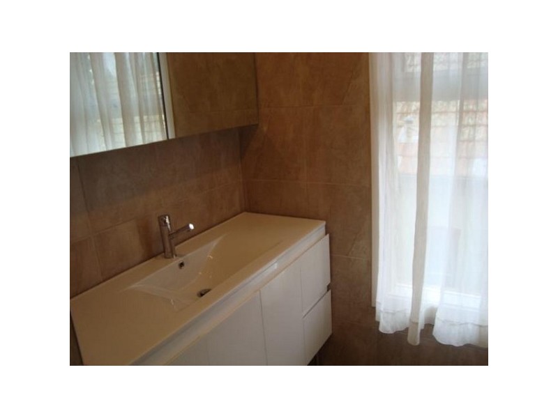 99 Orrong Road, Elsternwick VIC 3185