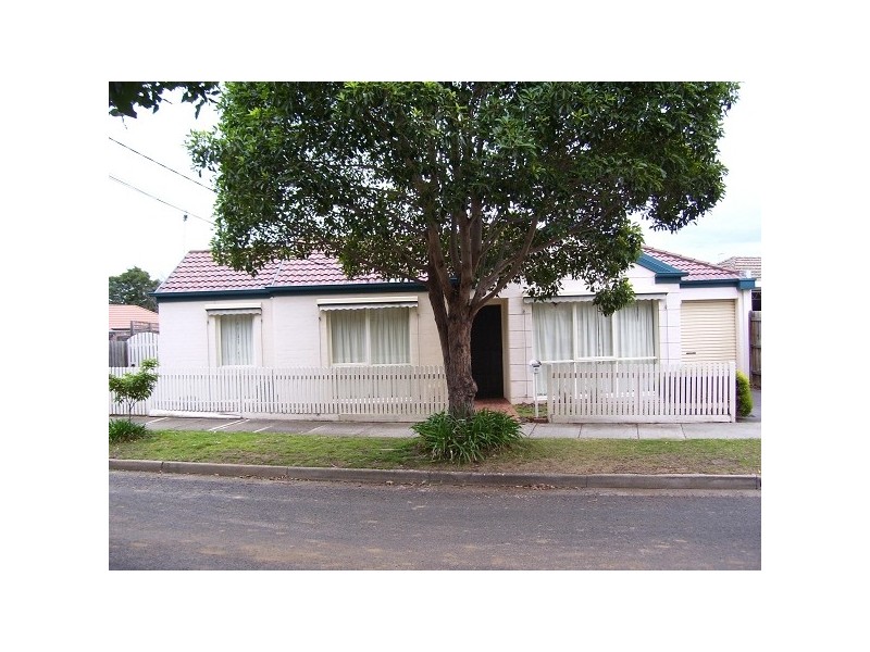 11 Maude Street, Murrumbeena VIC 3163