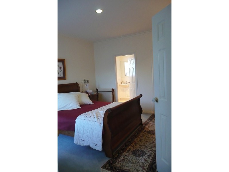 2/39 Rose Street, Mckinnon VIC 3204