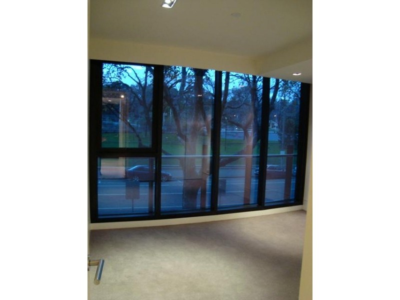 103/279 Wellington Parade South, Melbourne VIC 3000