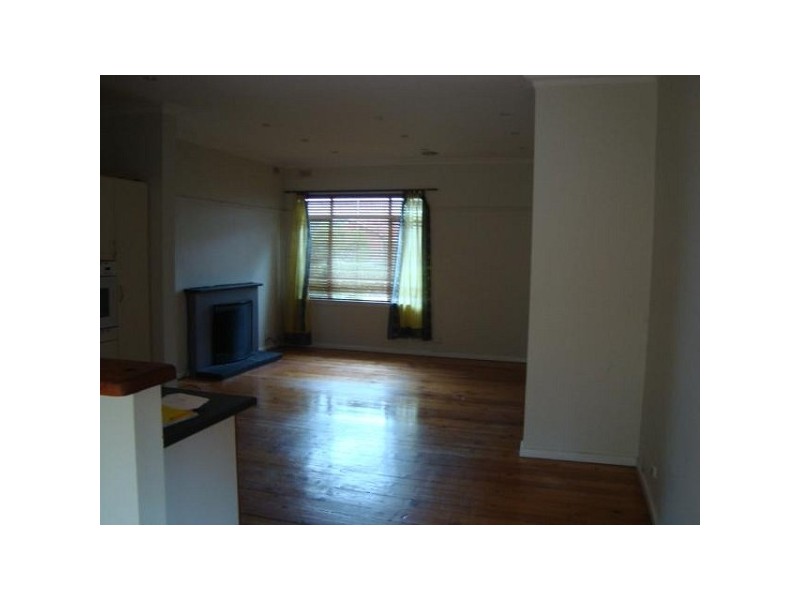 18 Conifer Street, Hampton VIC 3188