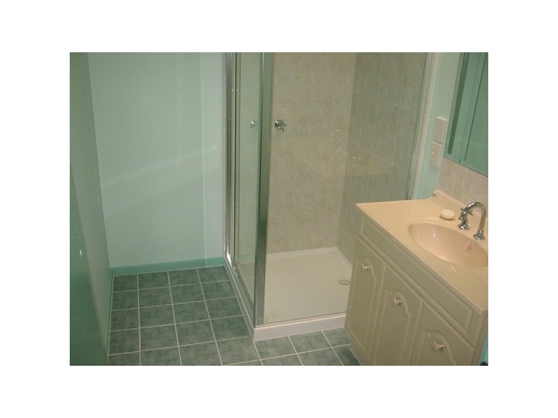 2/374 Warrigal Road, Cheltenham VIC 3192