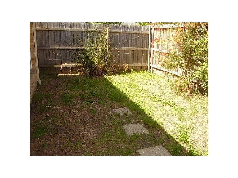 2 Gateway Close, Chadstone VIC 3148