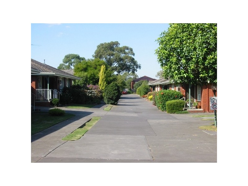 2/374 Warrigal Road, Cheltenham VIC 3192
