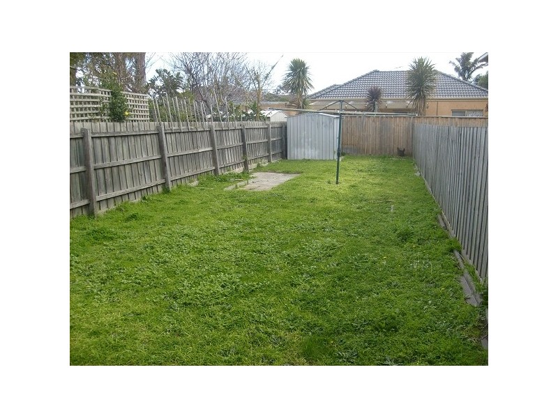 1/19 Becket Avenue, Bentleigh East VIC 3165